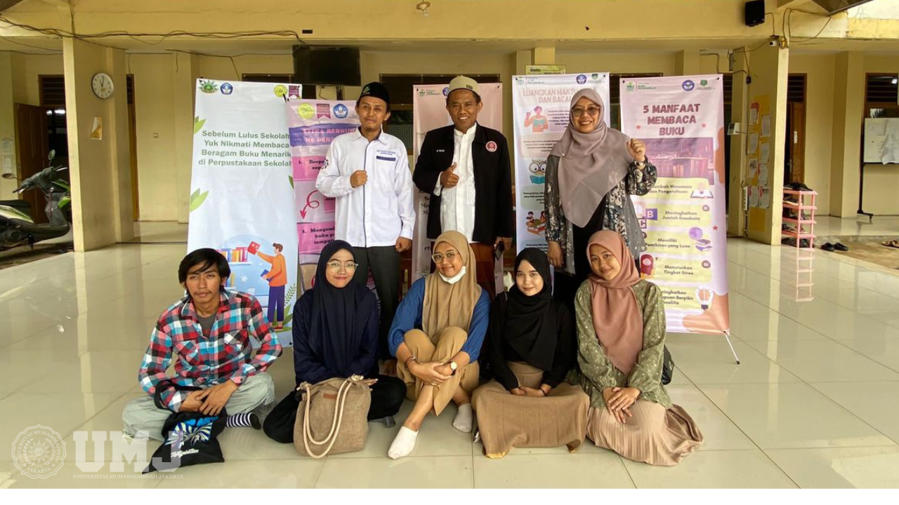 Tingkatkan Literasi, Mahasiswa PBSI UMJ Berikan Media Edukasi ke Sekolah