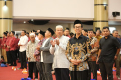 YJ2A0425-Large