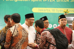 YJ2A0548-Large