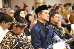 1_YJ2A1843-Large