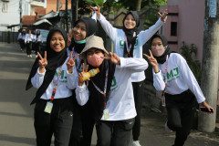UM_J0756-Large