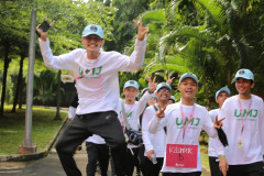 UM_J1121-Large
