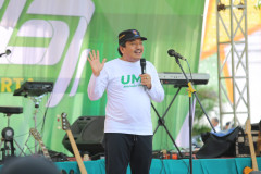 UM_J1142-Large