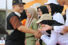 UM_J1210-Large