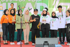 UM_J1216-Large