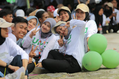 UM_J1402-Large