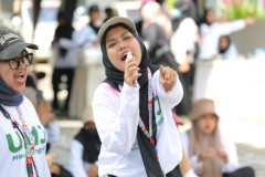 UM_J1556-Large