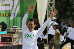 UM_J1560-Large