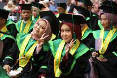 YJ2A0999-Large