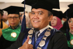 YJ2A0517-Large
