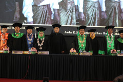 YJ2A0525-Large