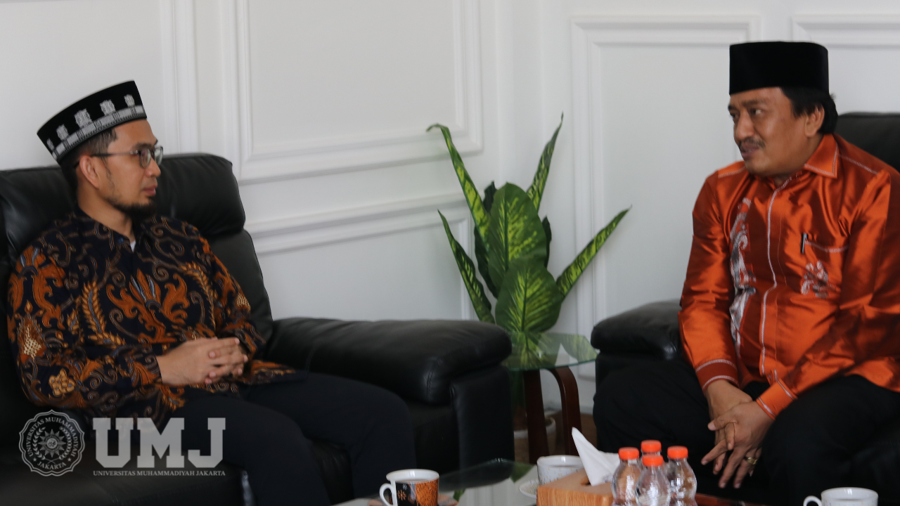 Pertemuan Rektor UMJ dan Ustaz Adi Hidayat
