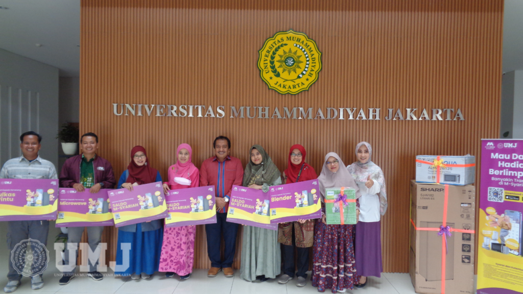 Tenaga kependidikan UMJ