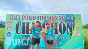 Foto Juara 3 Cricket Internasional