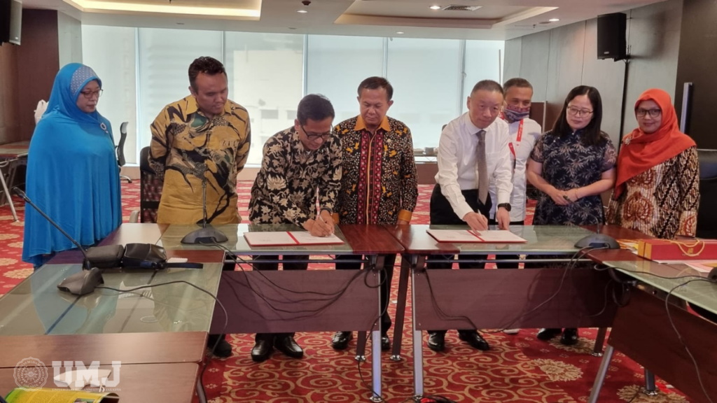 MoU Internasional dengan YPI