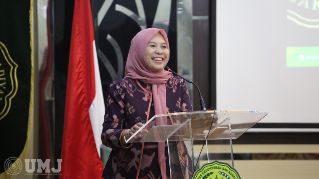 Staf ahli bidang iklim usaha dan hubungan antar lembaga Kementerian Perdagangan Republik Indonesia, Fajarini Puntodewi, S.H., M.Si., dalam Sosialisasi Kecintaan Produk dalam Negeri