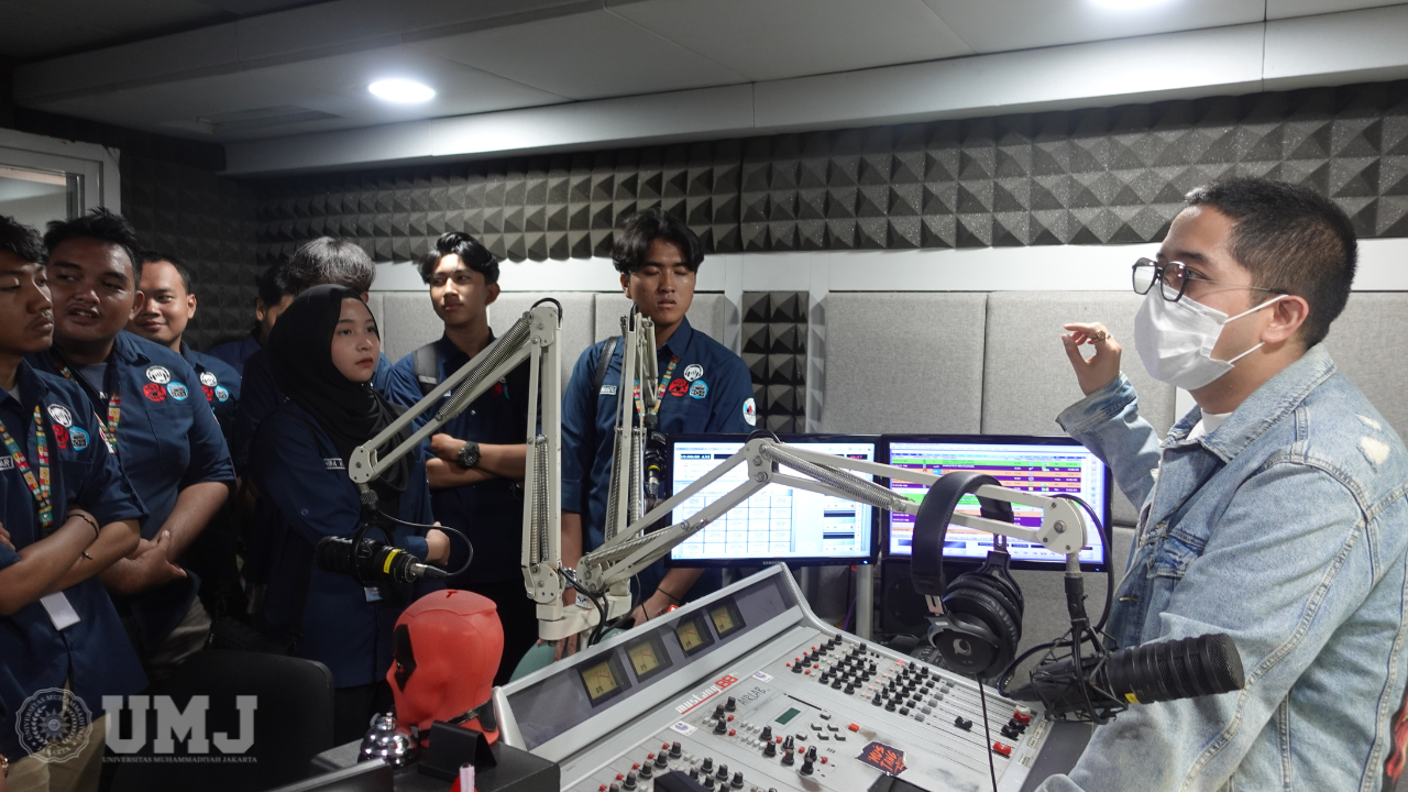 MRadio FISIP UMJ Intip Dapur Siaran Mustang FM